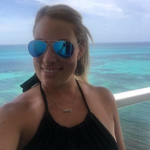 Meet your Posher, Angie